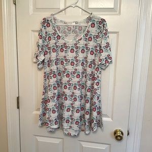 LulaRoe shirt